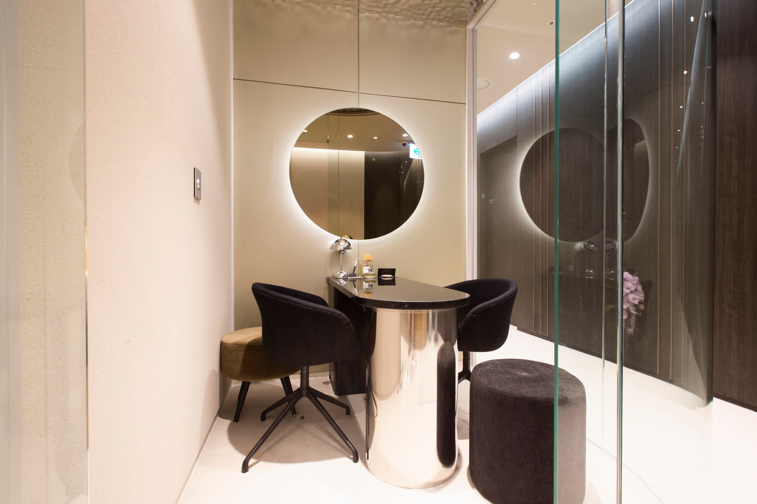Private consultation space at Renovo Skin Clinic